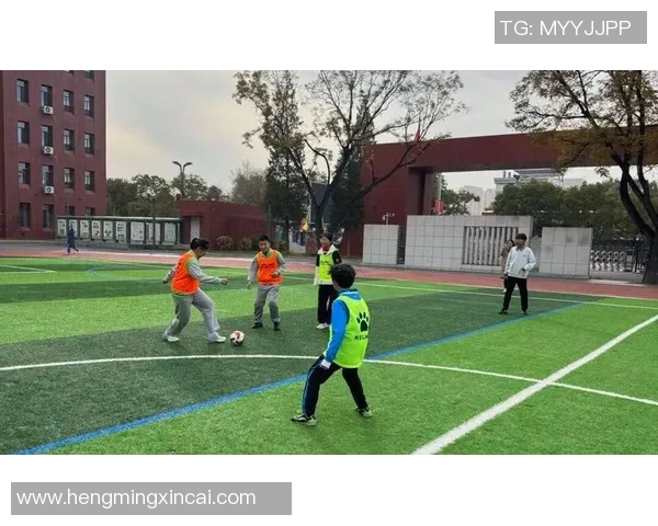 忻州重点足球发展新篇章青少年培养与职业联赛双轨并进 忻州重点足球发展新篇章青少年培养与职业联赛双轨并进