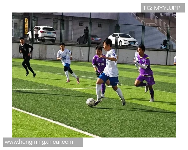 足球压变形技术的创新与应用探索在现代竞技体育中的重要性与影响